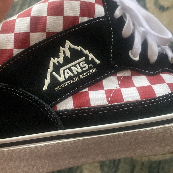 High top red checkered vans - Picture 2 of 6